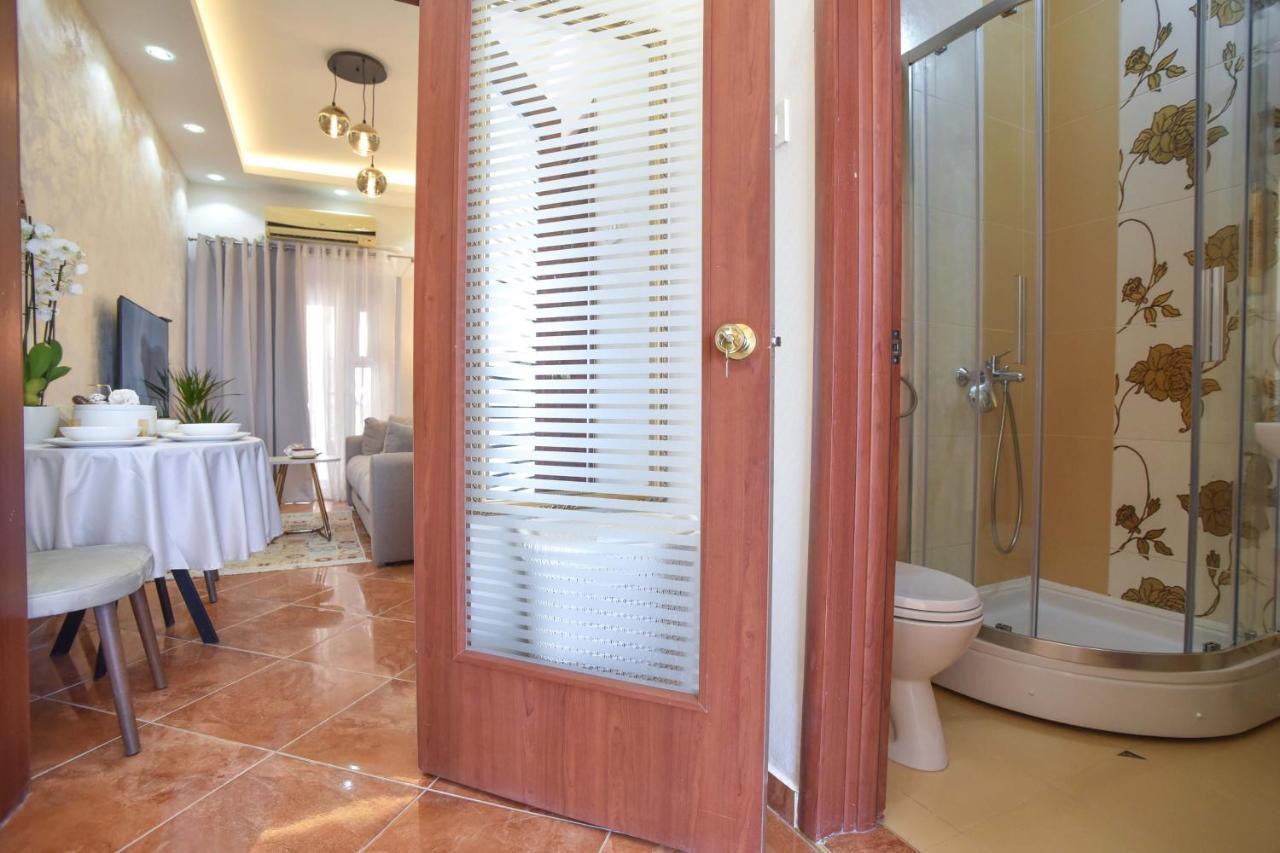 Beach House Petrovac Екстер'єр фото
